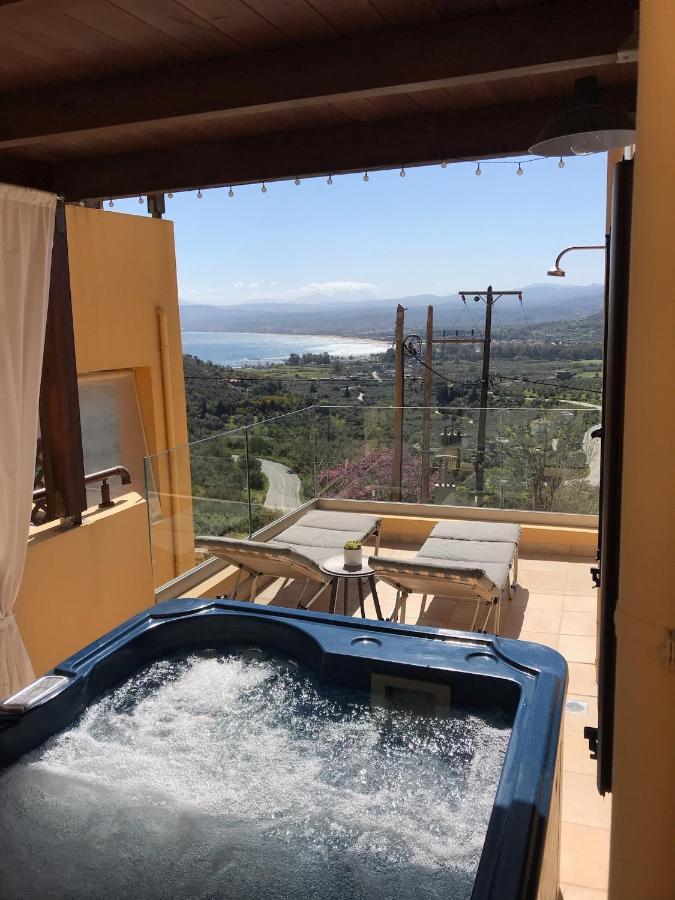 Arbutus - Relaxing Apartment With Fantastic Views Georgioupoli Bagian luar foto
