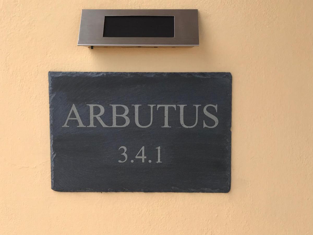 Arbutus - Relaxing Apartment With Fantastic Views Georgioupoli Bagian luar foto