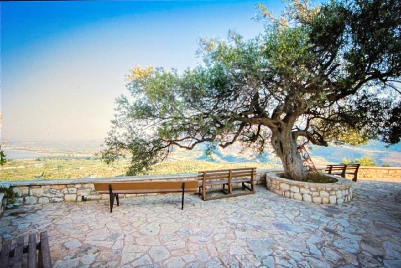 Arbutus - Relaxing Apartment With Fantastic Views Georgioupoli Bagian luar foto