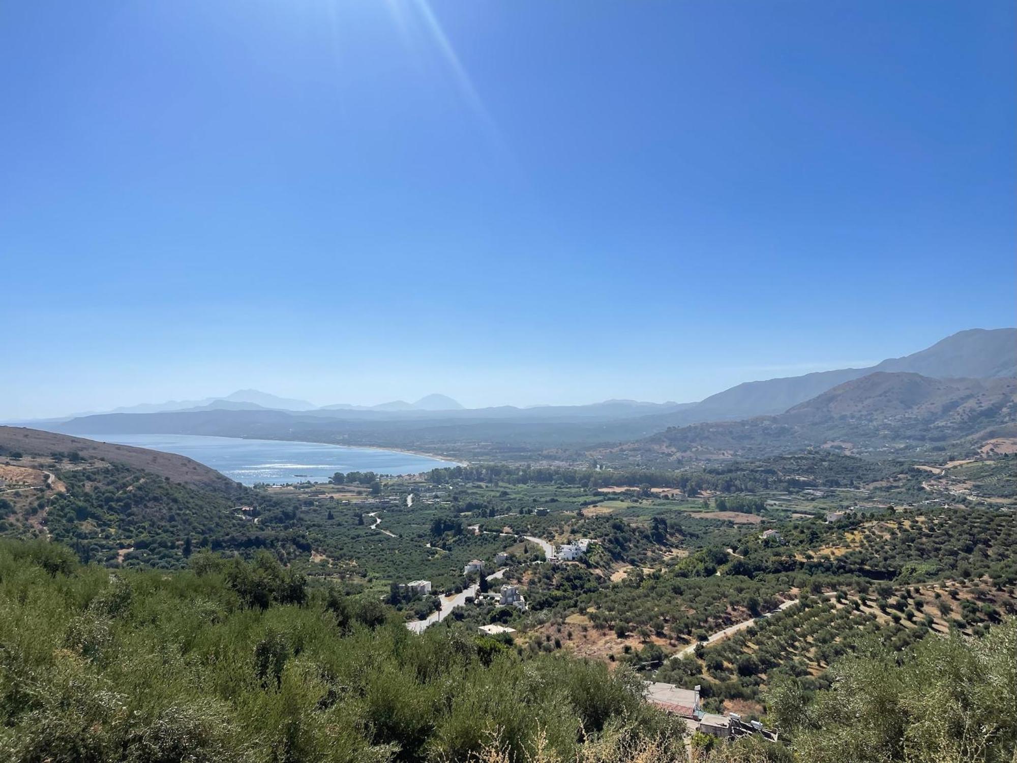 Arbutus - Relaxing Apartment With Fantastic Views Georgioupoli Bagian luar foto